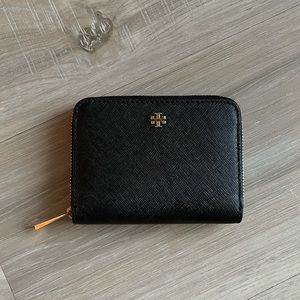 Tory Burch Zip Wallet